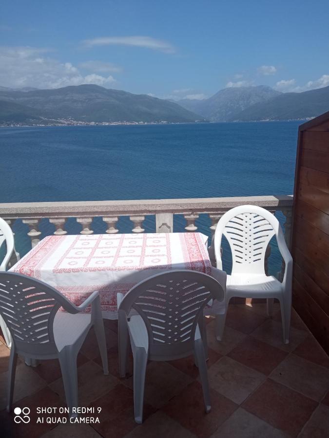 Apartments Petrovic Tivat Exterior foto